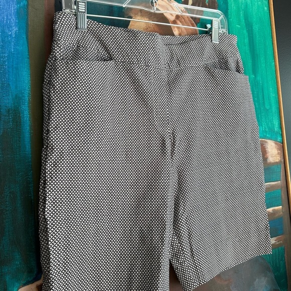 Hilary Radley Monochrome Geometric Bermudas - Picture 2 of 16